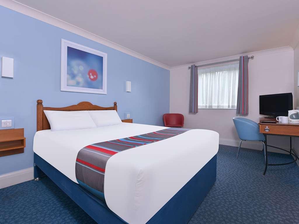 Travelodge Basildon וויקפורד חדר תמונה