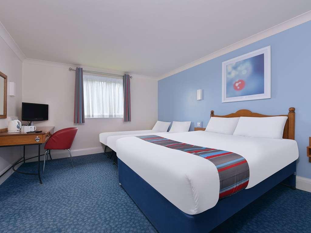 Travelodge Basildon וויקפורד חדר תמונה