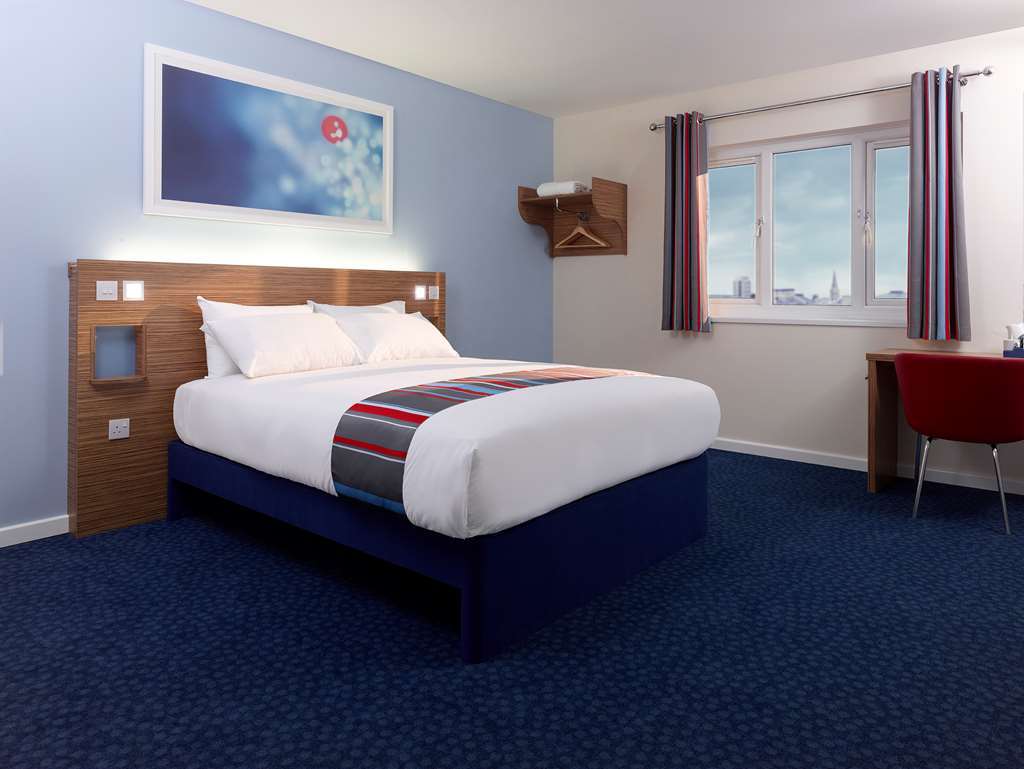 Travelodge Basildon וויקפורד חדר תמונה