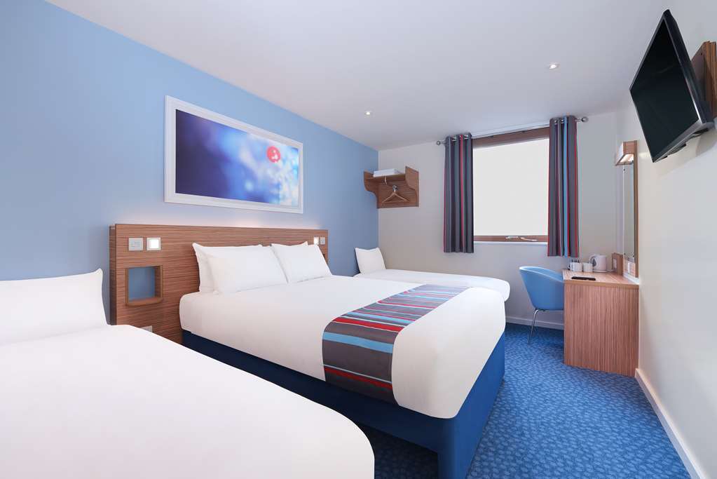 Travelodge Basildon וויקפורד חדר תמונה